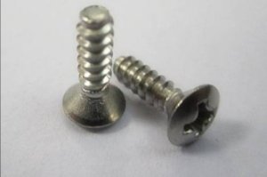 注塑机换螺杆的方法【技巧】