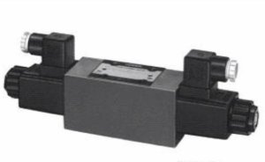 三位四通换向阀特点