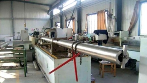 如何解决机械生产中深孔加工的问题