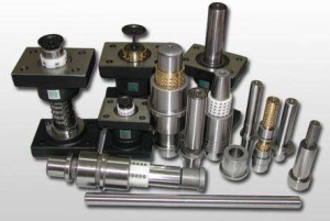 导柱导套配合间隙及形位公差确定方法