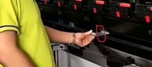 折弯机折圆弧方法